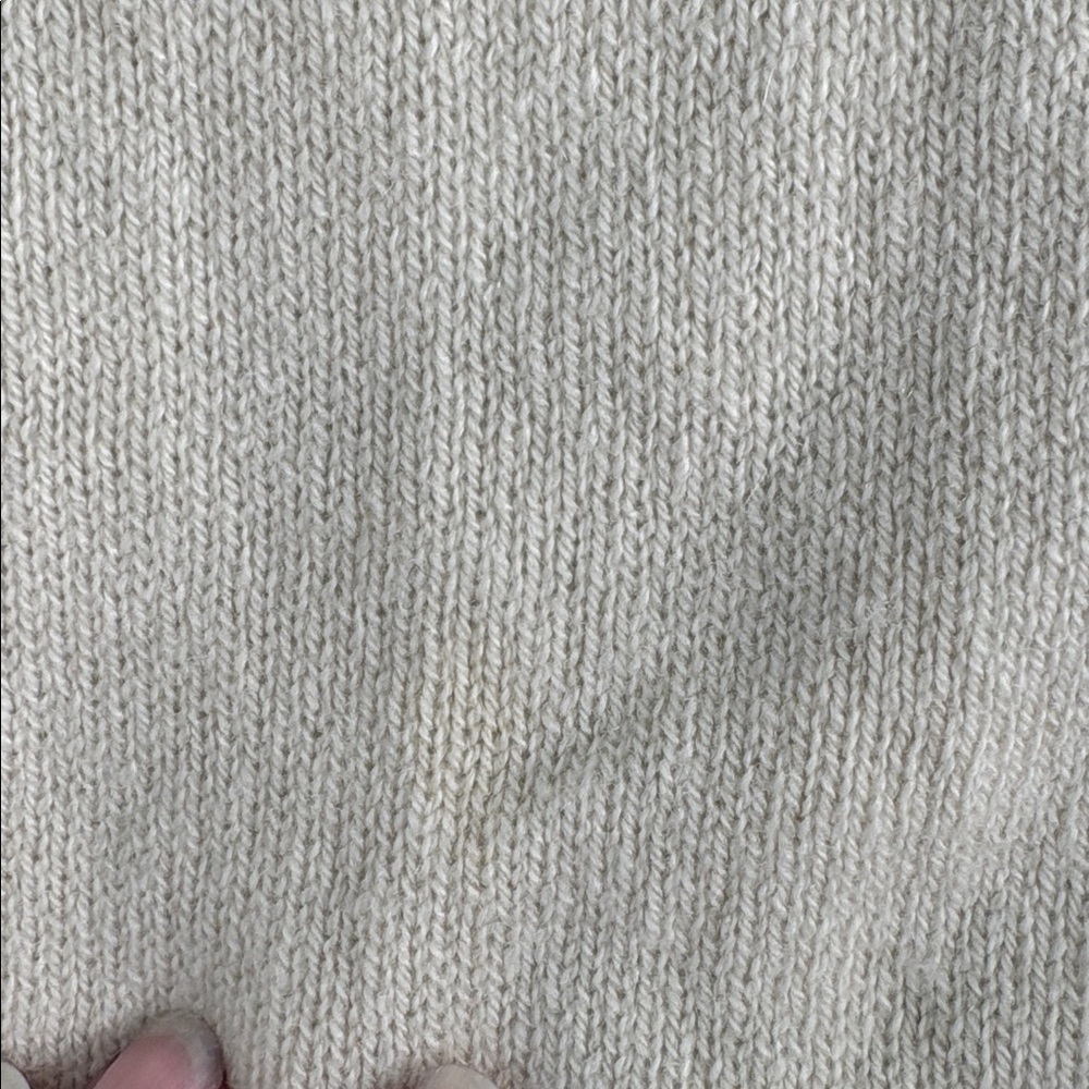 Everlane Cream Cashmere Scarf - Picture 4 of 4